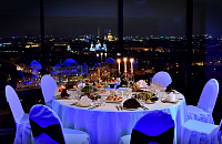 Отели Москвы и Петербурга объявили цены на новогодние ужины