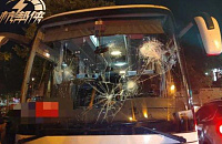 В Марселе автобус с китайскими туристами атаковали «люди в черном»