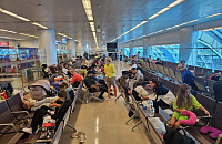 Российские туристы вынужденно переночевали в аэропорту Шарджи
