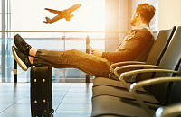 «Вы не летите»: туристка не смогла доказать сотрудникам авиакомпании, что она не пьяна