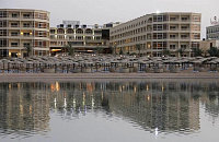 Туристов переселяют из отеля в Египте, где отравилось более 40 человек