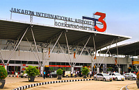 Минтранс по ошибке закрыл аэропорт Джакарты для иностранных туристов