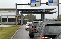 На российской границе разворачивают участников финских шоп-туров