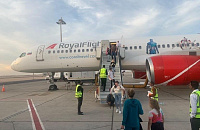 Туристы из Екатеринбурга задержались в Египте на сутки из-за переноса рейса Royal Flight