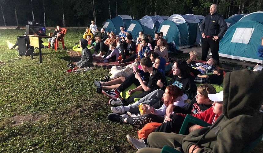 Палаточные лагеря в России переформатируют в глэмпинги