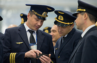 Российские авиакомпании начали повышать зарплаты пилотам