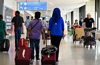 Российские туристы улетят из Дубая, не предъявляя загранпаспорт
