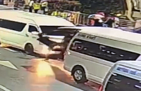 Туристы в аэропорту Пхукета стали свидетелями драки водителей