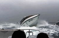 Туристов па Пхукете подвергли опасности: катера вышли в море, несмотря на шторм